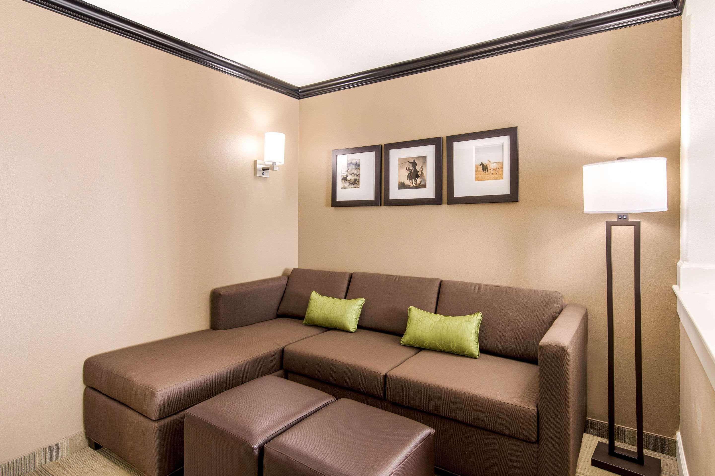 Comfort Suites Liberal Εξωτερικό φωτογραφία