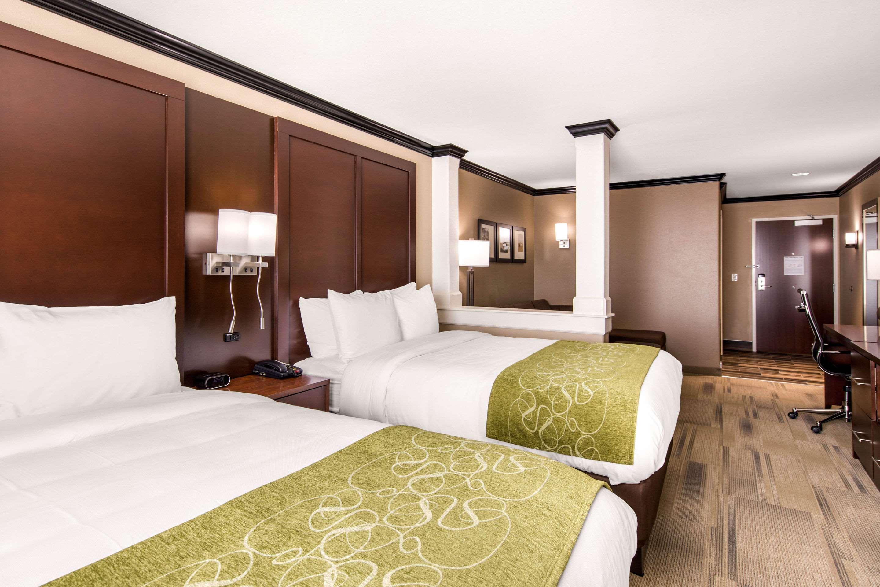 Comfort Suites Liberal Εξωτερικό φωτογραφία