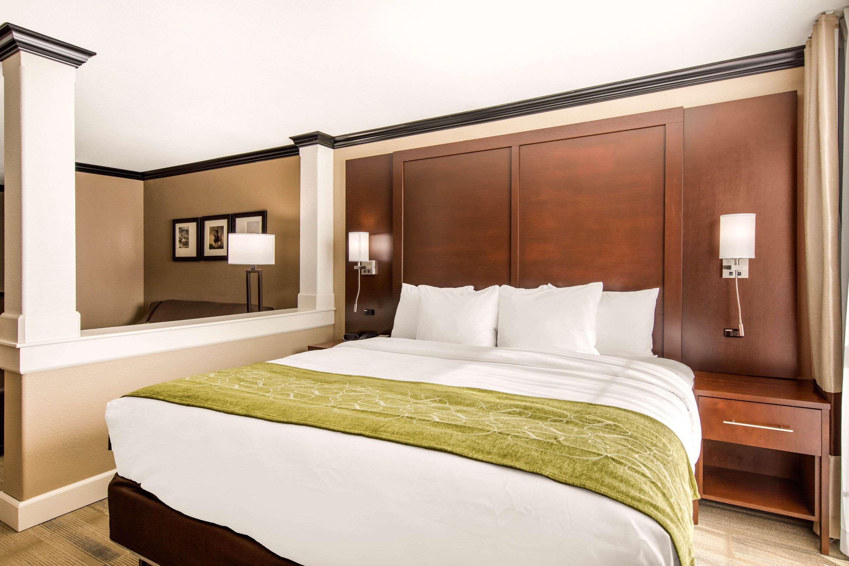 Comfort Suites Liberal Εξωτερικό φωτογραφία