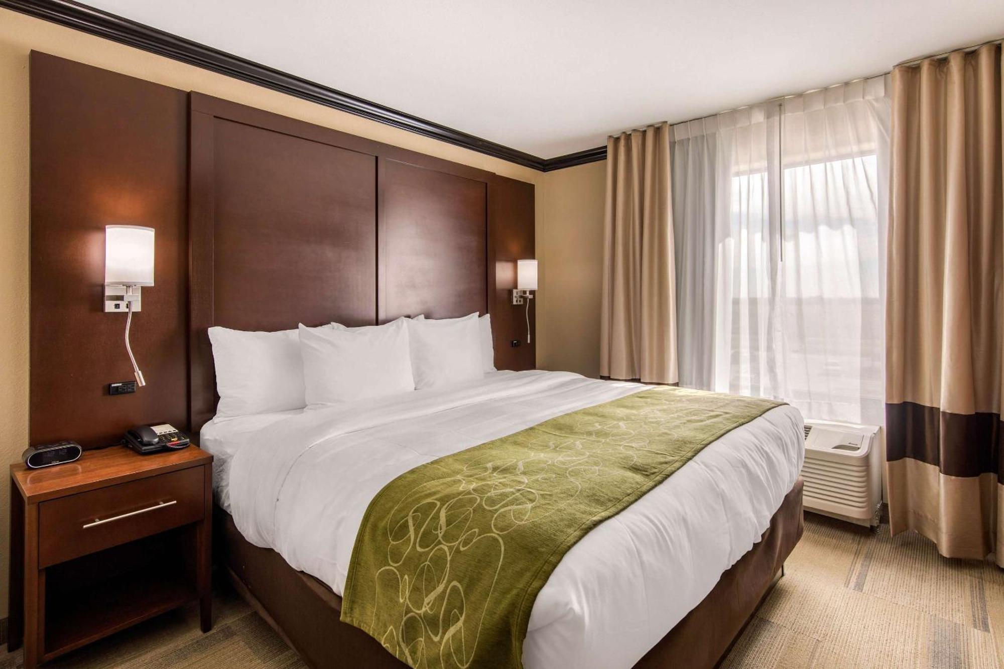 Comfort Suites Liberal Εξωτερικό φωτογραφία