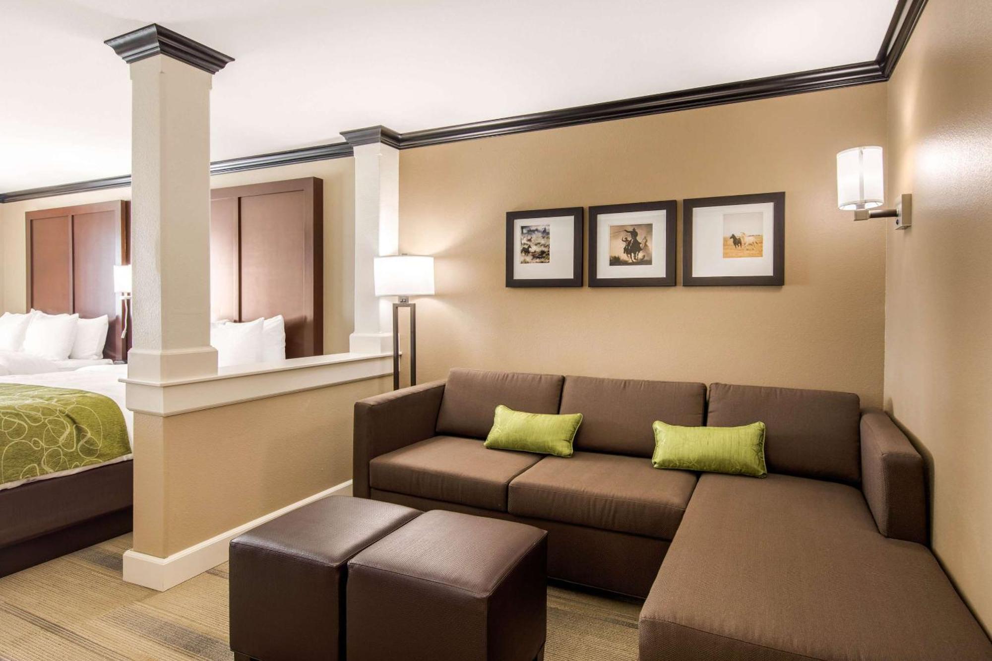 Comfort Suites Liberal Εξωτερικό φωτογραφία