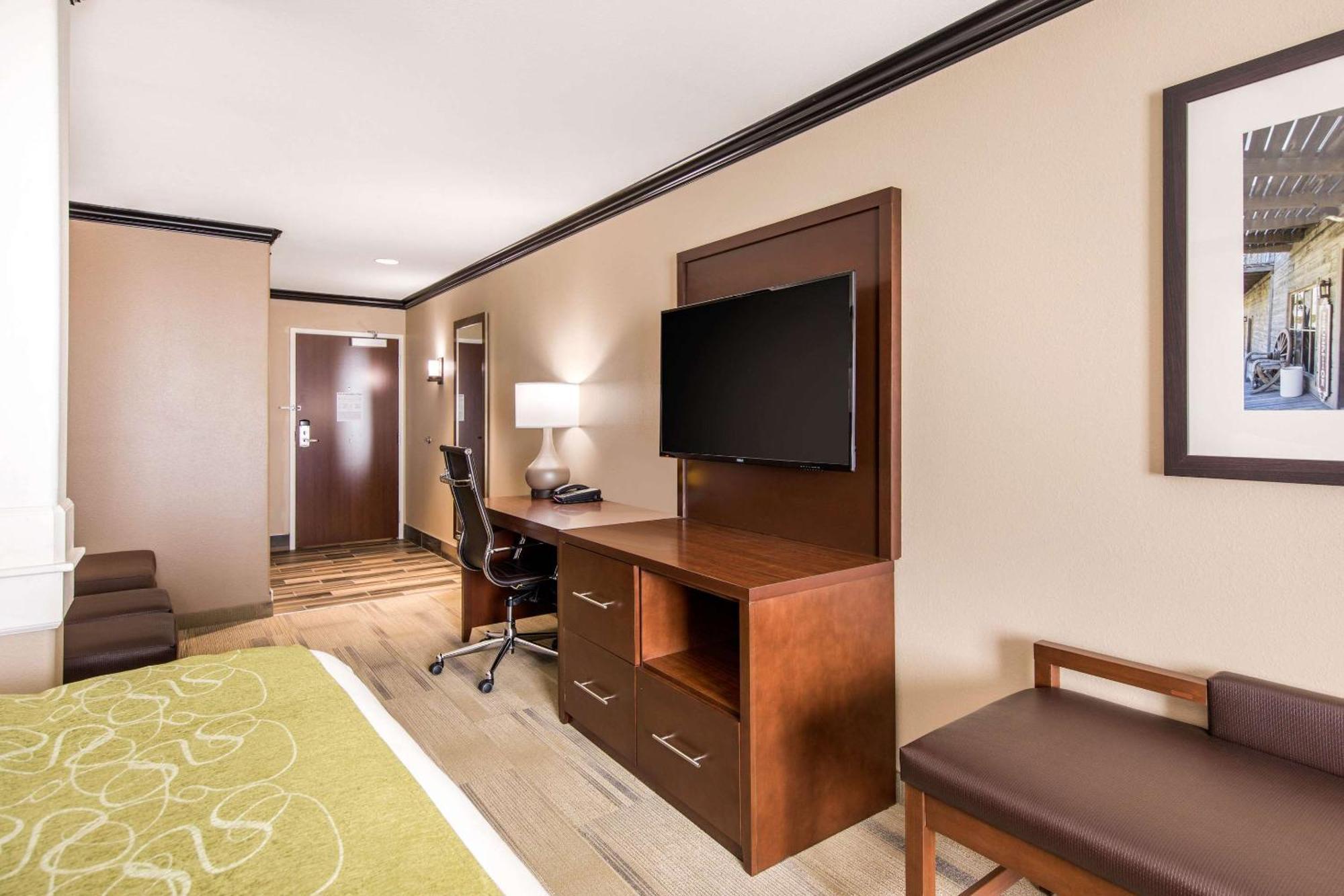 Comfort Suites Liberal Εξωτερικό φωτογραφία
